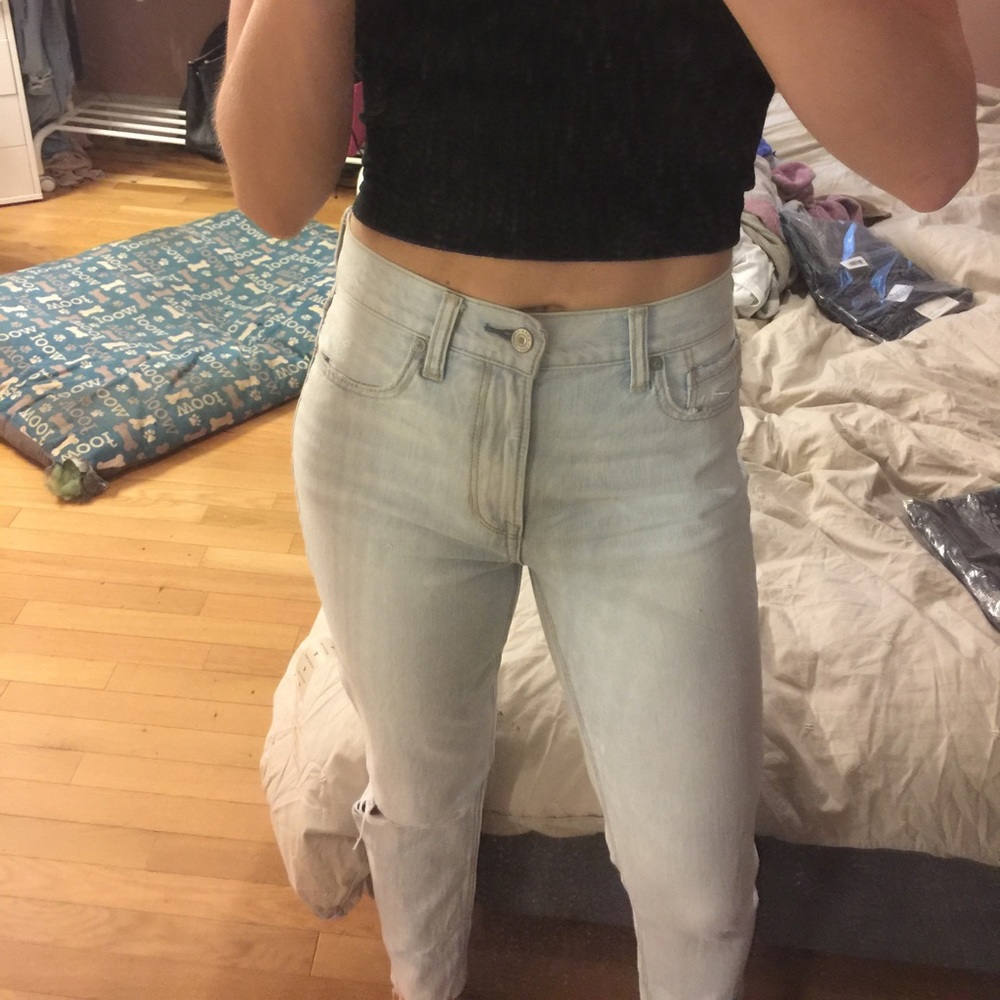 American Eagle Mom Jean